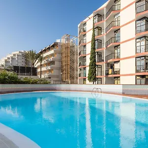 Rt-apartamentos Guinea Apartman